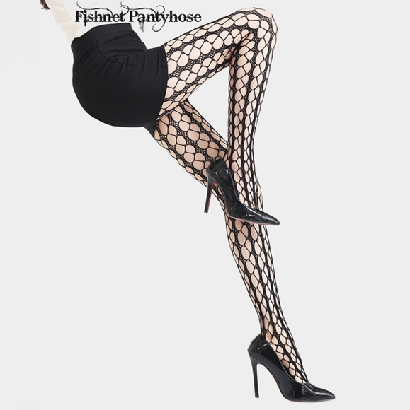 circle fishnet tights